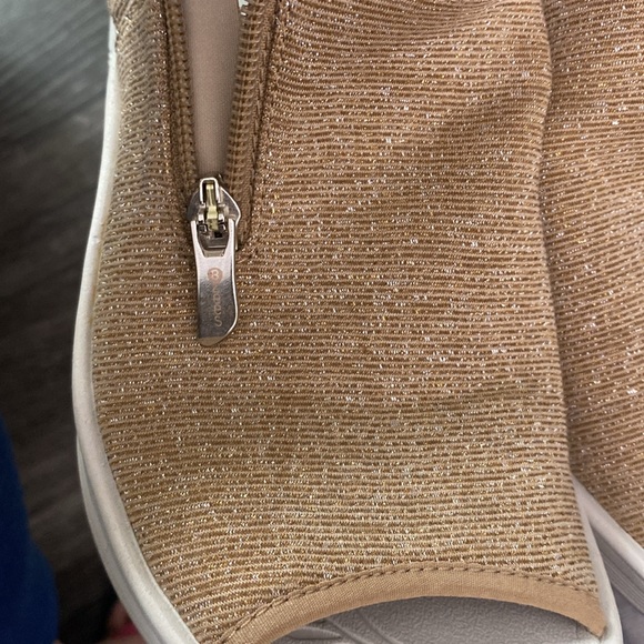 Bzees Delicious Gold-22 Glittery canvas open toe Velcro ankle strap Zees sandals - Picture 15 of 17